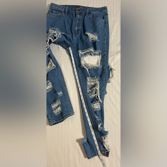 Fashion Nova Destroyed Distressed High Rise Boyfriend Denim Jeans. Sz 11 - Picture 12 of 13